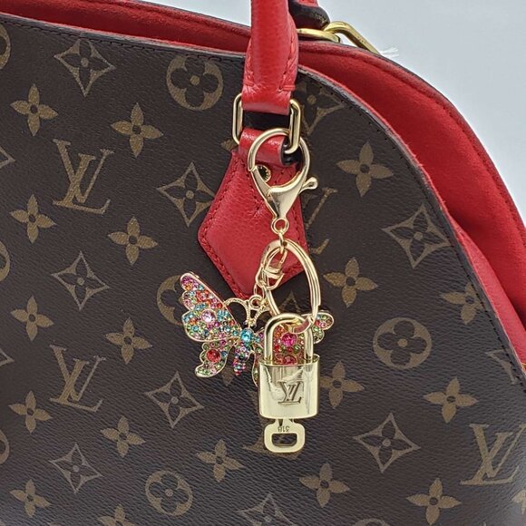 100% Auth Louis Vuitton Lock & Key with unbranded Bagcharm, Keycharm, Keychain - Picture 9 of 9